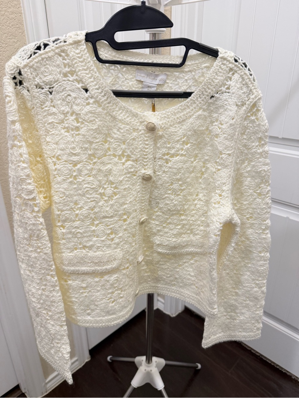 House of Harlow 1960 Cream Crochet-Textured Button Cardigan
